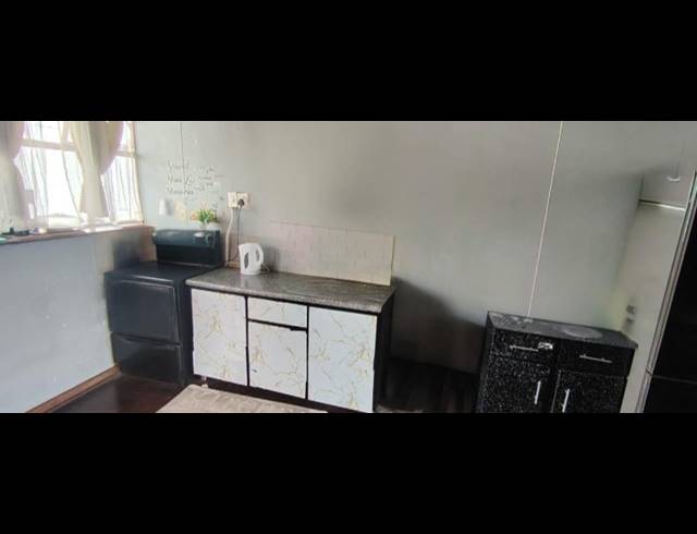 2.5 BEDROOM APARTMENT FOR SALE IN SUNNYSIDE